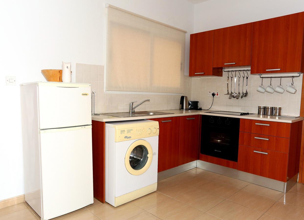 Penelope Court Apartment 102 Ларнака Екстериор снимка