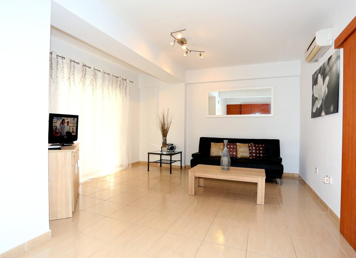 Penelope Court Apartment 102 Ларнака Екстериор снимка